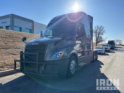 2019 Freightliner Cascadia 126 6x4 T/A Sleeper Truck Tractor