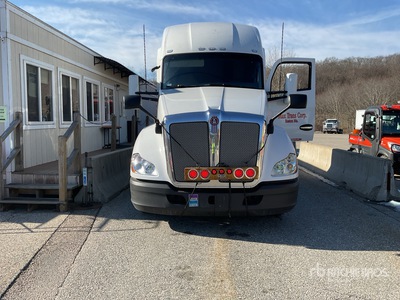 2019 Kenworth T680 Cabeza Tractora Cabina Dormitorio