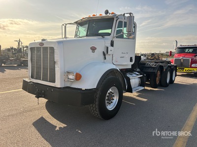 2014 Peterbilt 365 Roll-Off Truck
