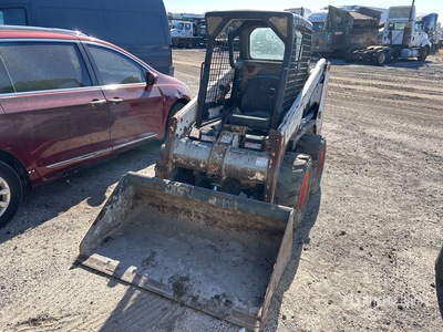 2014 Bobcat S130 Chargeuse à direction à glissement