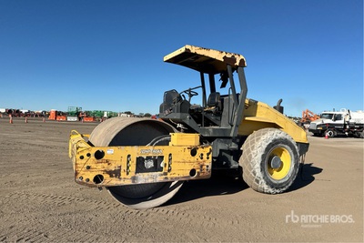2012 Bomag BW 211 D-40 Gładka zagęszczarka bębnowa