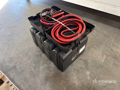 Quantity of (5) 25 ft, 800 amp Booster Cables Divers - Magasin, entrepôt, consommateur (Unused)