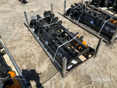 Quantity of (8) 2026 GIYI VCA-8 Mini Excavator Attachments Attacco per escavatore - Fits Cat 301 (Unused)