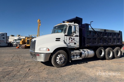2016 Mack CXU613 8x4 Tri/A Dump Truck