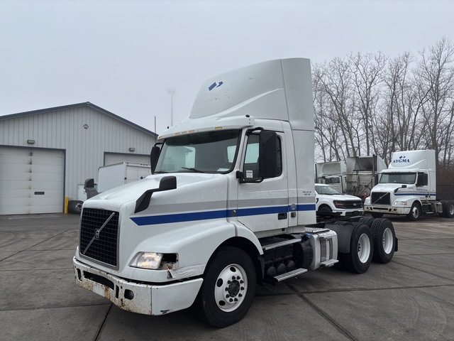 2017 Volvo VNM 6x4 T/A Day Cab Truck Tractor