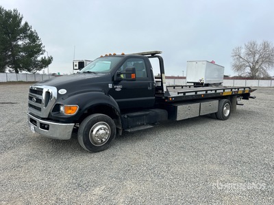 2015 Ford F-650 XLT 4x2 Afrij-vrachtwagen