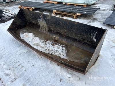 JCB 96 in Telehandler Bucket