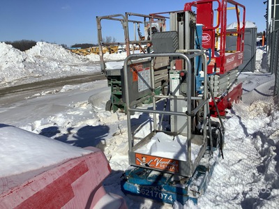 Genie IWP25SDC Pionowy podnośnik masztowy