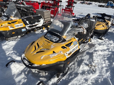 2005 Ski-doo Skandic 550F Snowmobile (Inoperable)