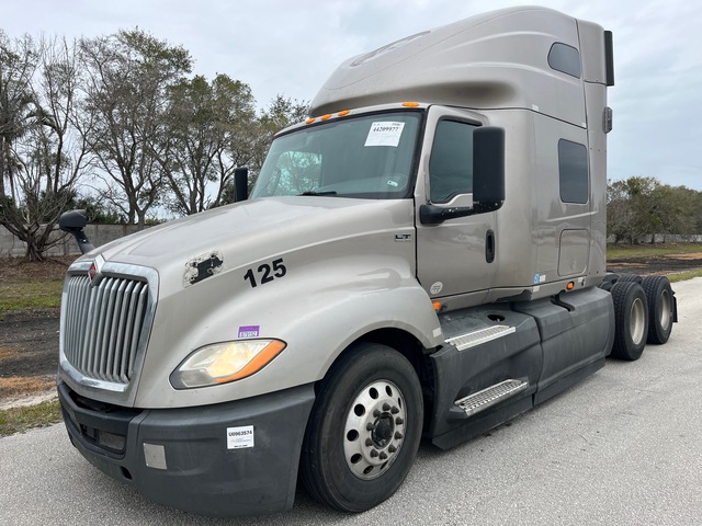 2018 International LT625 6x4 T/A Sleeper Truck Tractor