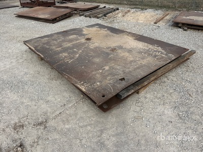 Quantity of (3) 8 ft x 10 ft (0.75 in Thick) Road Placche in metallo