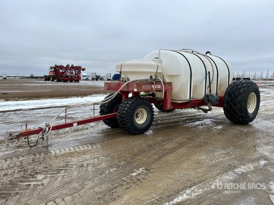 Liquid Systems PB2150 2550 gal Tow-Behind Fertilizer Cart