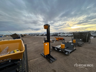 2026 GIYI GY-HLS25 25 in Skid Steer Log Splitter (Unused)