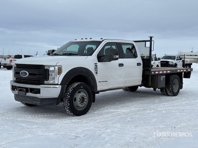 2018 Ford F-550 XLT 4x4 Crew Cab Flatbed Truck