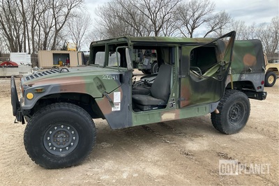 2002 AM General M1097A2 HMMWV 4 Door Soft Top w/Truck Body