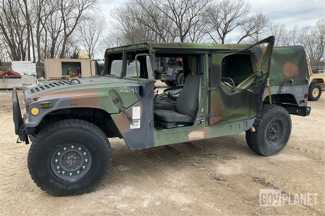 2002 AM General M1097A2 HMMWV 4 Door Soft Top w/Truck Body