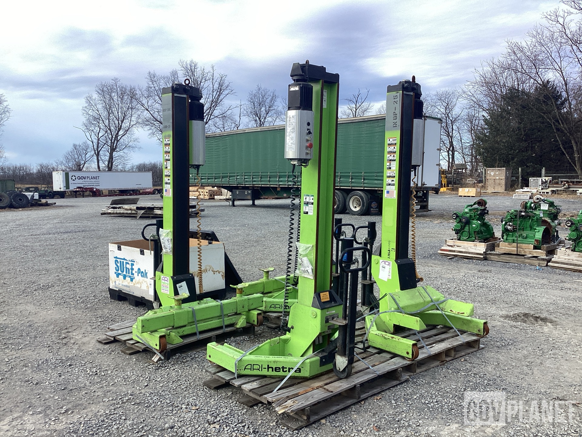 Surplus Set of ARI Hetra HDML-8 Mobile Column Lifts in