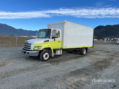 2020 Hino 268 4x2 Van Truck