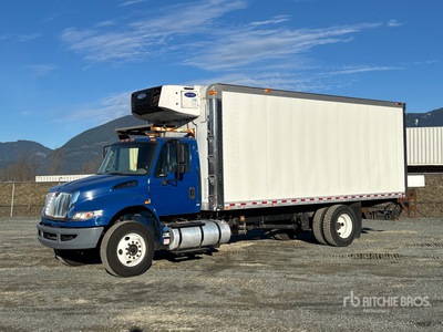 2016 International 4300 4x2 Camiones