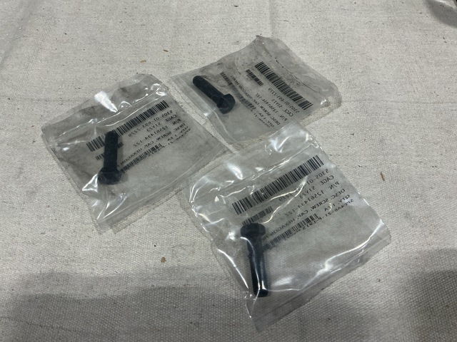 (4,167) Cascade Nut & Bolt 12561434-127 Hexagon Head Cap Screws
