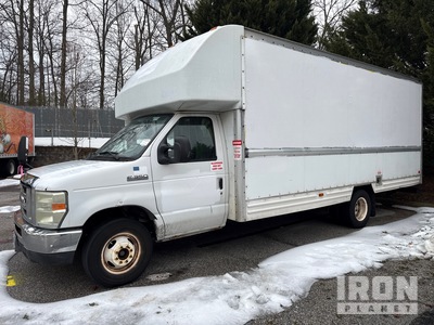 2008 Ford E-350 Cutaway 4x2 Samochód dostawczy (Inoperable)