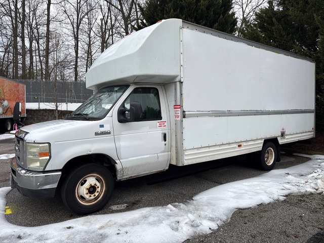 2008 Ford E-350 Cutaway 4x2 Step Van (Inoperable)