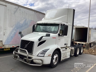 2019 Volvo VNR 6x4 トラックトラクター（T/A）