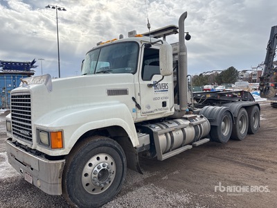 2015 Mack CHU613 8x4 Tri/A Day Cab Truck Tractor