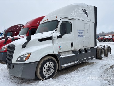 2020 Freightliner Cascadia 126 6x4 T/A Sleeper Truck Tractor