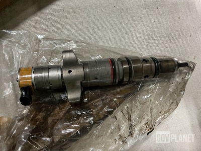 (2) Cat 387-9428 Fuel Injectors