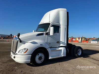 2015 Kenworth T680 4x2 Cabina per trattore stradale 2 assi