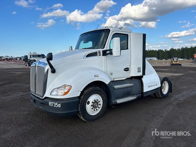 2016 Kenworth T680 4x2 Day Cab Truck Tractor