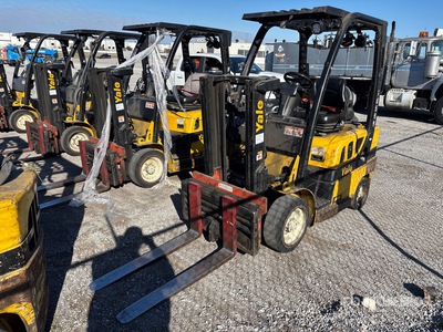 2016 Yale GC040LX 4000 lb Pneumatic Tire رافعة شوكية