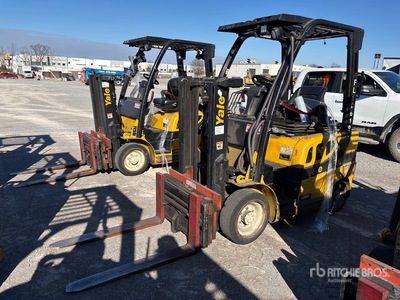 2016 Yale GC040LX 4000 lb Pneumatic Tire رافعة شوكية (Inoperable)