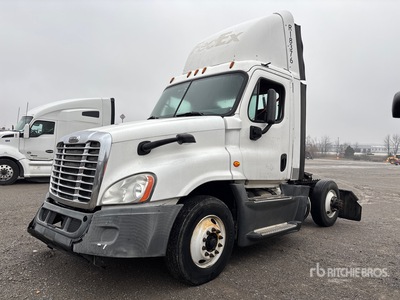 2016 Freightliner Cascadia 125 4x2 S/A Day Cab Truck Tractor