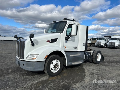 2016 Peterbilt 579 4x2 S/A Day Cab Truck Tractor