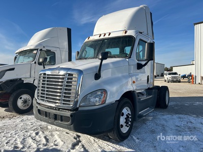 2016 Freightliner Cascadia 125 4x2 S/A Day Cab Truck Tractor (Inoperable)