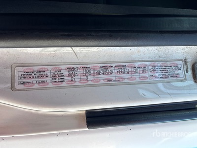 2018 Peterbilt 579 S/A Day Cab Truck Tractor