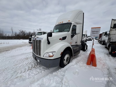 2018 Peterbilt 579 4x2 S/A Day Cab Truck Tractor