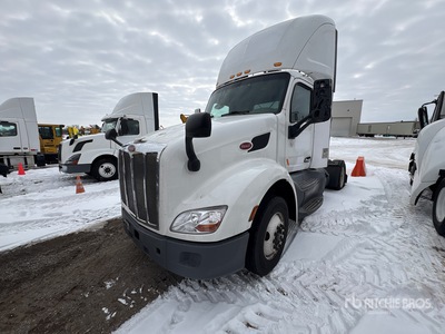 2018 Peterbilt 579 4x2 S/A Day Cab Truck Tractor