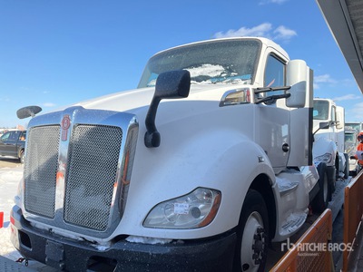 2015 Kenworth T680 2-Achs Sattelzugmaschine