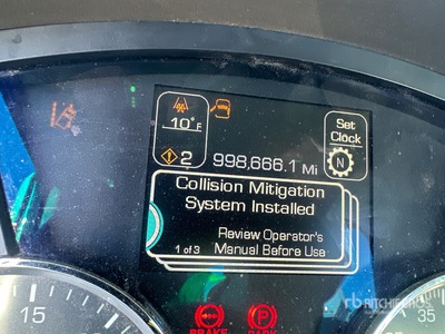 2016 Kenworth T680 4x2 S/A Day Cab Truck Tractor