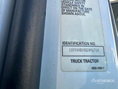 2016 Kenworth T680 4x2 S/A Day Cab Truck Tractor