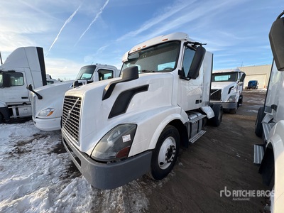 2016 Volvo VNL 4x2 トラックトラクター（S/A）
