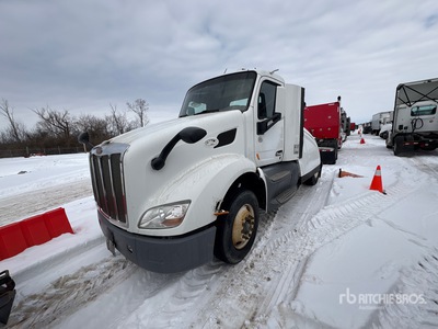 2016 Peterbilt 579 4x2 S/A Day Cab Truck Tractor