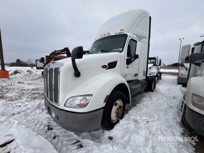 2018 Peterbilt 579 4x2 S/A Day Cab Truck Tractor