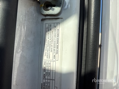 2017 Peterbilt 579 T/A Day Cab Truck Tractor