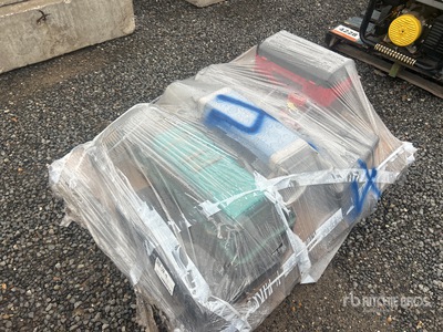 Quantity of Assorted Tools Utensili