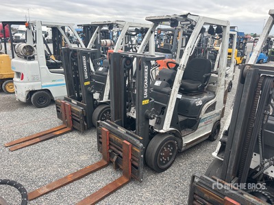 2014 UniCarrier MCP1F2A20LV Carretilla Elevadora