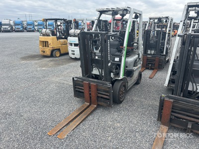 2013 UniCarrier MCP1F2A20LV 4000 lb Cushion Tire Chariot Élévateur